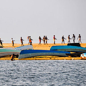 la plage de poovar dans le kerala en inde du sud avec les pecheurs et les voyages de thisy-travels www.thisytravels.fr