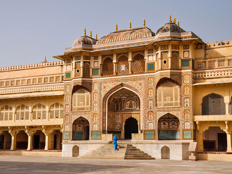 Le fort d'ambert à jaipur est un palais de maharaja dans le rajasthan en inde appelée aussi la ville rose www.thisytravels.fr