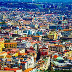 voyagez en europe, en italie découvrir de magnifiques architectures comme à naples et paysages avec l'agence de voyage thisy-travels sur le site www.thisytravels.fr