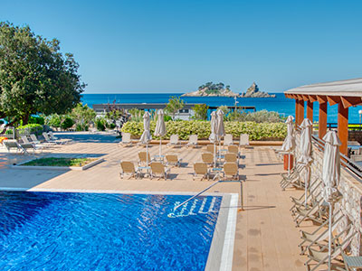 piscine vue sur mer hotel palace montenegro